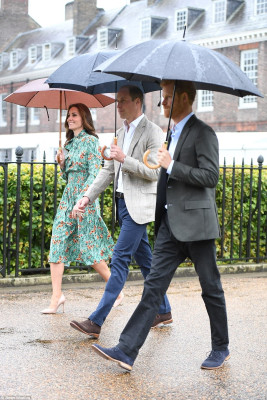Catherine, Duchess of Cambridge pic #959581