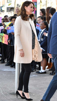 Catherine, Duchess of Cambridge pic #1023400
