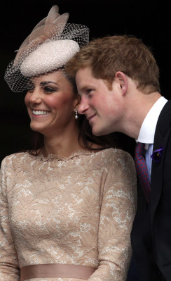 Catherine, Duchess of Cambridge pic #810747
