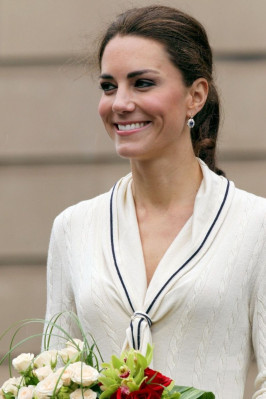 Catherine, Duchess of Cambridge pic #398394