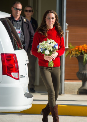 Catherine, Duchess of Cambridge pic #880352