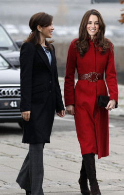 Catherine, Duchess of Cambridge pic #417825