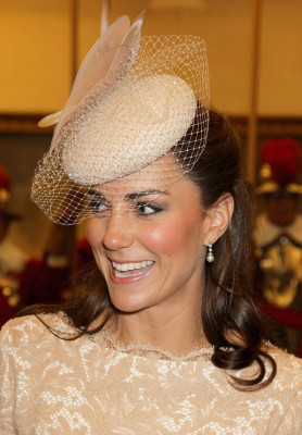 Catherine, Duchess of Cambridge pic #498325