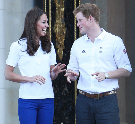 Catherine, Duchess of Cambridge pic #810741