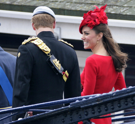 Catherine, Duchess of Cambridge pic #810485