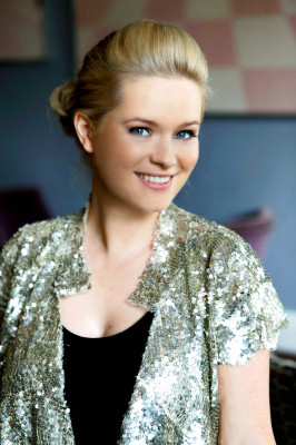Cecelia Ahern  pic #1099088