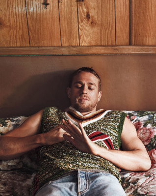 Charlie Hunnam pic #921739