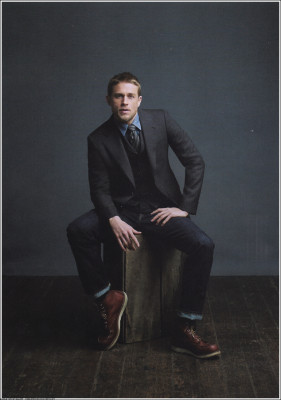 Charlie Hunnam pic #941145