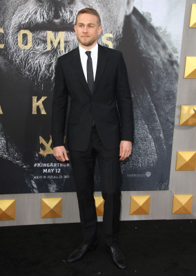 Charlie Hunnam pic #931919
