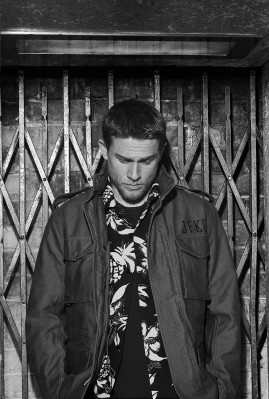 Charlie Hunnam pic #925029