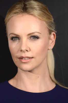 Charlize Theron pic #476820