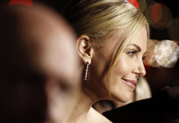Charlize Theron pic #430841