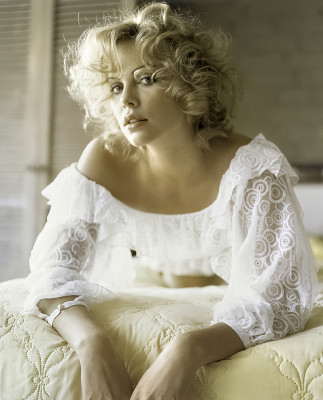 Charlize Theron pic #1272360