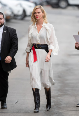 Charlize Theron pic #1018906