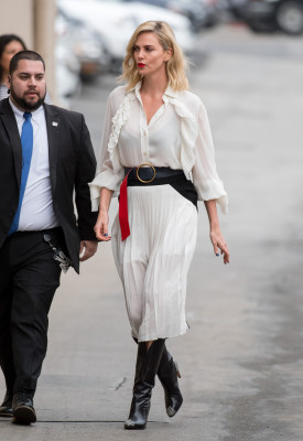 Charlize Theron pic #1018900