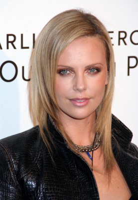 Charlize Theron pic #48327