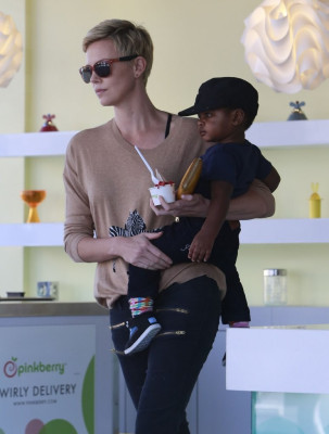 Charlize Theron pic #616961