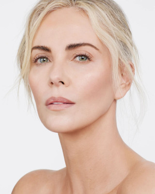 Charlize Theron pic #1353026
