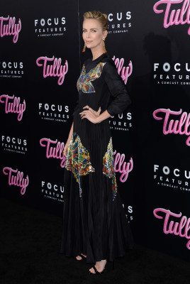 Charlize Theron pic #1030500