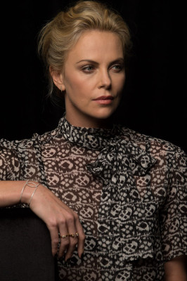 Charlize Theron pic #819100