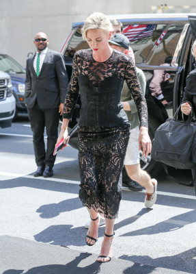 Charlize Theron pic #1034368