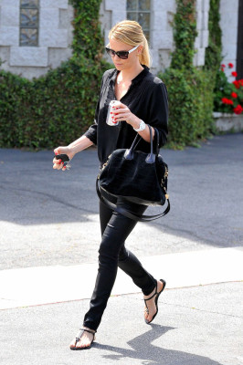 Charlize Theron pic #610920