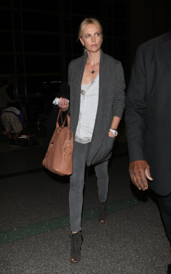 Charlize Theron pic #480088
