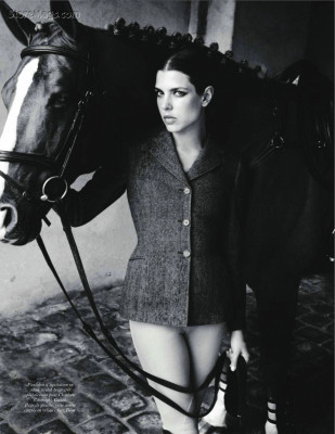 Charlotte Casiraghi pic #1334996