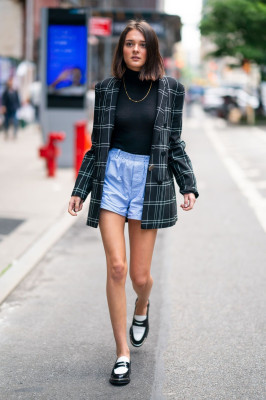Charlotte Lawrence pic #1143024