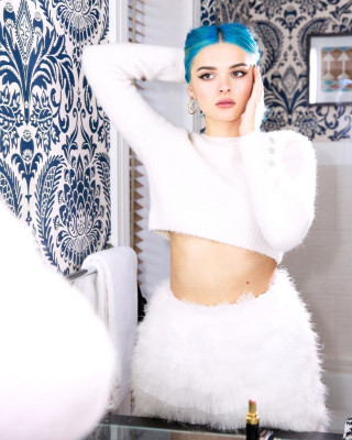 Charlotte Lawrence pic #1196414