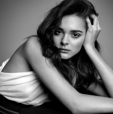 Charlotte Lawrence pic #1109314
