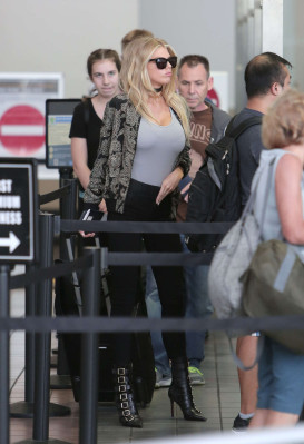photo 8 in Charlotte Mckinney gallery [id864246] 2016-07-12 00:00:00