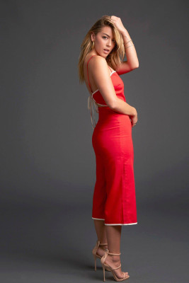 Chloe Bennet pic #1054060