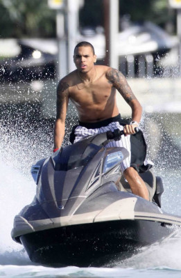 Chris Brown pic #136844