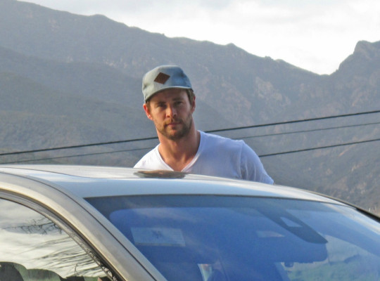 photo 25 in Chris Hemsworth gallery [id696051] 2014-05-08 00:00:00