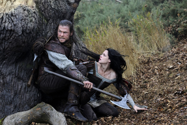 photo 10 in Chris Hemsworth gallery [id493448] 2012-05-28 00:00:00