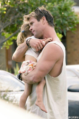 photo 21 in Chris Hemsworth gallery [id766366] 2015-03-26 00:00:00