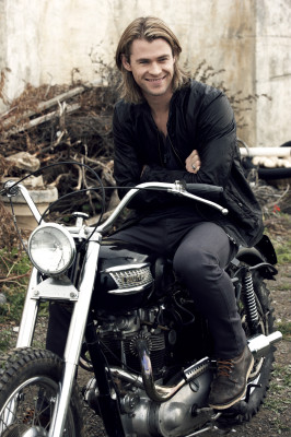 photo 22 in Chris Hemsworth gallery [id526559] 2012-08-28 00:00:00