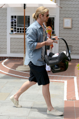 photo 21 in Chris Hemsworth gallery [id516131] 2012-07-26 00:00:00