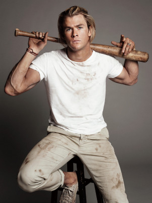 photo 27 in Chris Hemsworth gallery [id641010] 2013-10-21 00:00:00
