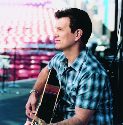 photo 8 in Chris Isaak gallery [id176803] 2009-08-20 00:00:00