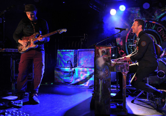 Chris Martin pic #890026