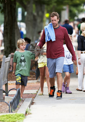 Chris Martin pic #868111