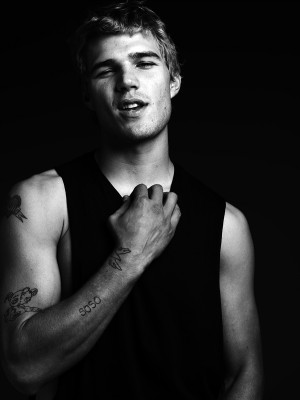 Chris Zylka pic #473838