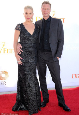 photo 18 in Christina Applegate gallery [id625742] 2013-08-16 00:00:00