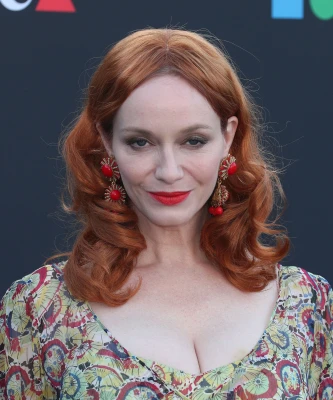 photo 7 in Christina Hendricks gallery [id1303971] 2022-07-04 00:00:00
