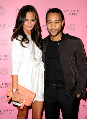 Christine Teigen pic #396970
