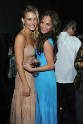 photo 7 in Christine Teigen gallery [id413485] 2011-10-19 00:00:00