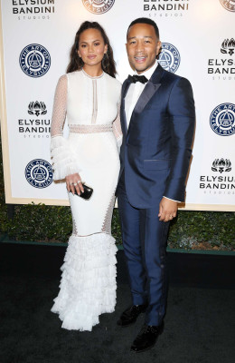 Christine Teigen pic #901409