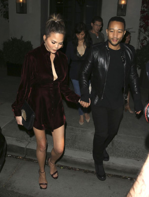 Christine Teigen pic #923352